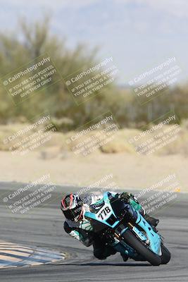 media/Dec-07-2025-CVMA (Sun) [[3e7d2de5dc]]/Race 8-Middleweight Shootout/